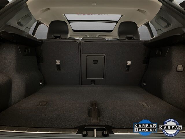 2025 Volvo XC40 B5 Plus Bright Theme Dallas TX