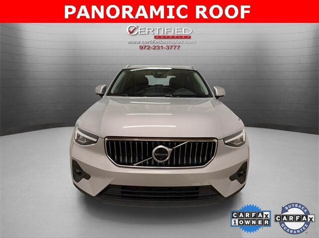 2025 Volvo XC40 B5 Plus Bright Theme Dallas TX
