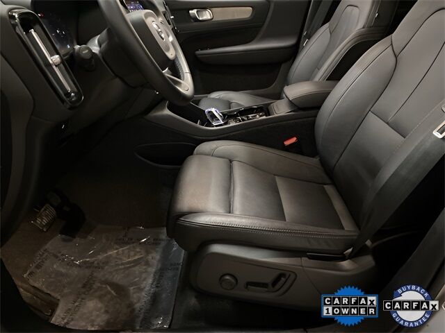 2025 Volvo XC40 B5 Plus Bright Theme Dallas TX