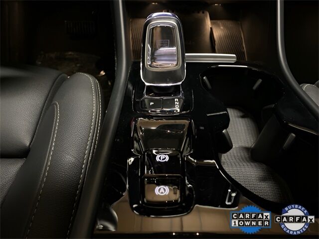 2025 Volvo XC40 B5 Plus Bright Theme Dallas TX