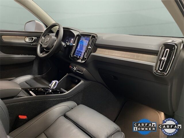 2025 Volvo XC40 B5 Plus Bright Theme Dallas TX
