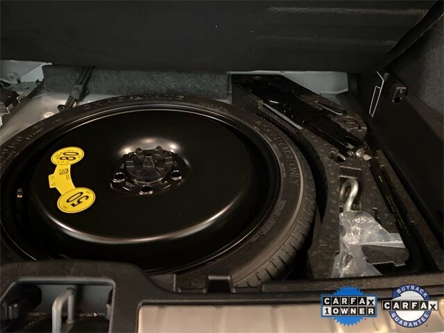 2025 Volvo XC40 B5 Plus Bright Theme Dallas TX