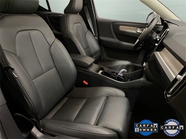 2025 Volvo XC40 B5 Plus Bright Theme Dallas TX