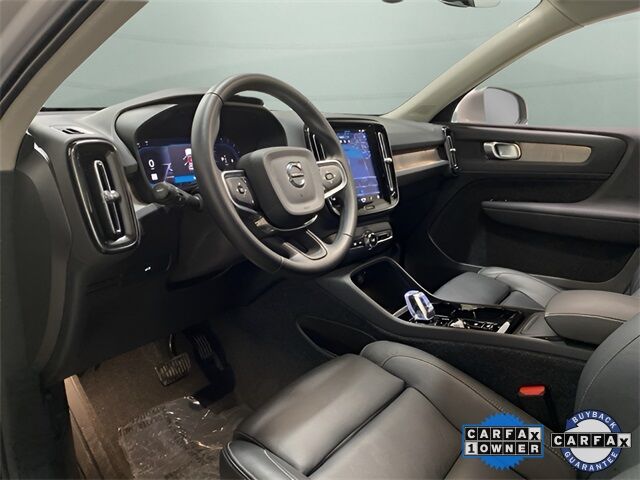 2025 Volvo XC40 B5 Plus Bright Theme Dallas TX