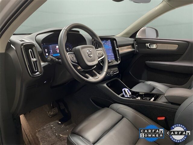 2025 Volvo XC40 B5 Plus Bright Theme Dallas TX