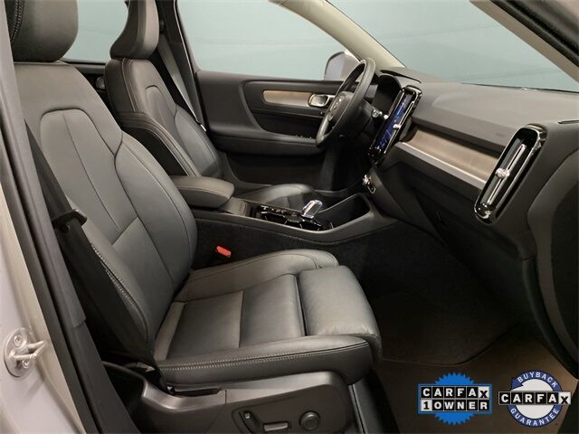 2025 Volvo XC40 B5 Plus Bright Theme Dallas TX