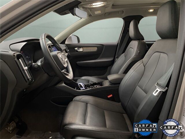 2025 Volvo XC40 B5 Plus Bright Theme Dallas TX