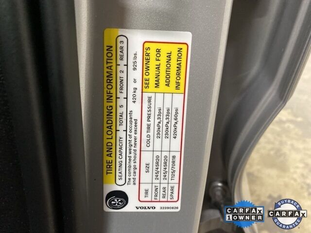2025 Volvo XC40 B5 Plus Bright Theme Dallas TX