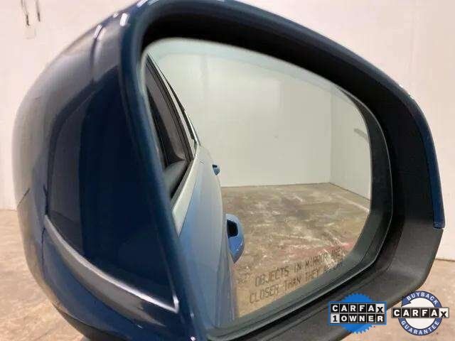 2025 Volvo XC40 B5 Plus Bright Theme Dallas TX