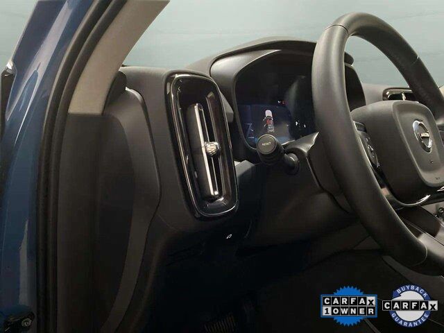 2025 Volvo XC40 B5 Plus Bright Theme Dallas TX