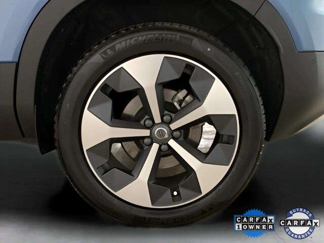 2025 Volvo XC40 B5 Plus Bright Theme Dallas TX