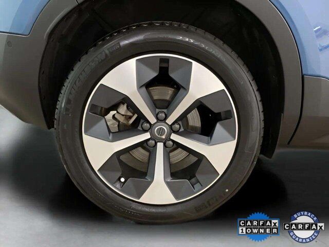 2025 Volvo XC40 B5 Plus Bright Theme Dallas TX