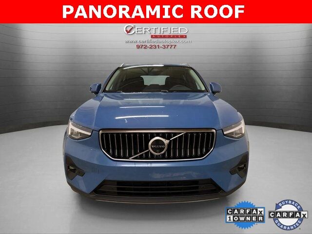 2025 Volvo XC40 B5 Plus Bright Theme