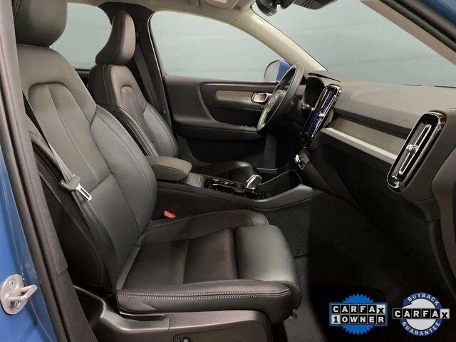 2025 Volvo XC40 B5 Plus Bright Theme Dallas TX