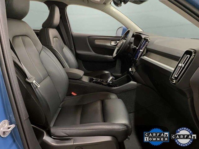 2025 Volvo XC40 B5 Plus Bright Theme Dallas TX
