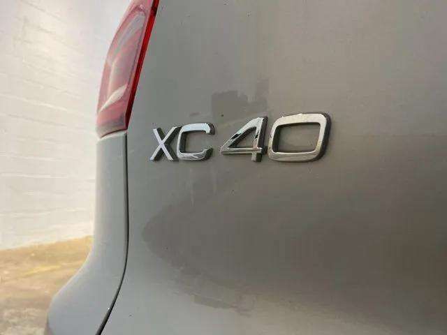 2025 Volvo XC40 B5 Plus Bright Theme Dallas TX