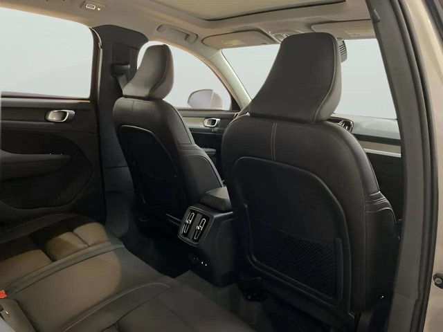 2025 Volvo XC40 B5 Plus Bright Theme Dallas TX