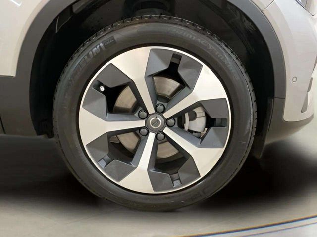2025 Volvo XC40 B5 Plus Bright Theme Dallas TX