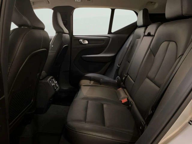 2025 Volvo XC40 B5 Plus Bright Theme Dallas TX