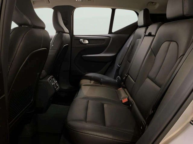 2025 Volvo XC40 B5 Plus Bright Theme Dallas TX