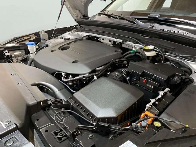 2025 Volvo XC40 B5 Plus Bright Theme Dallas TX