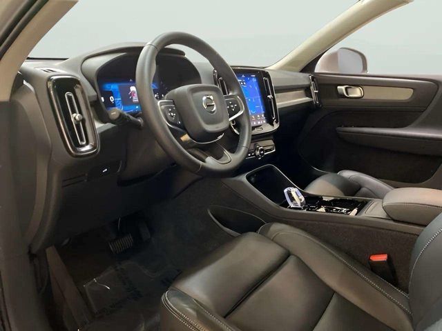 2025 Volvo XC40 B5 Plus Bright Theme Dallas TX