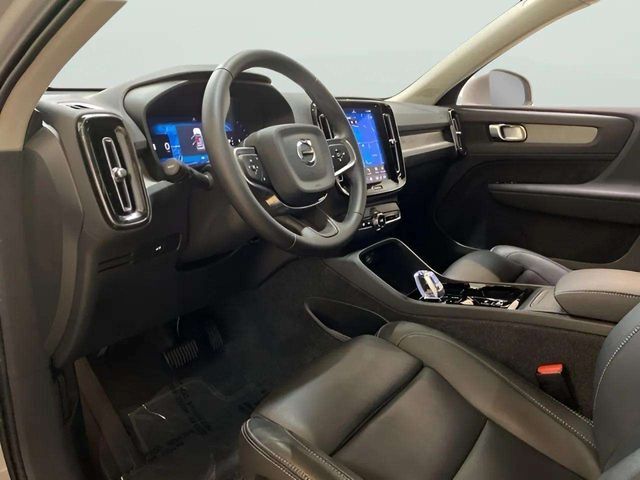 2025 Volvo XC40 B5 Plus Bright Theme Dallas TX