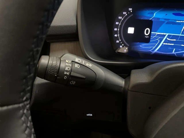2025 Volvo XC40 B5 Plus Bright Theme Dallas TX