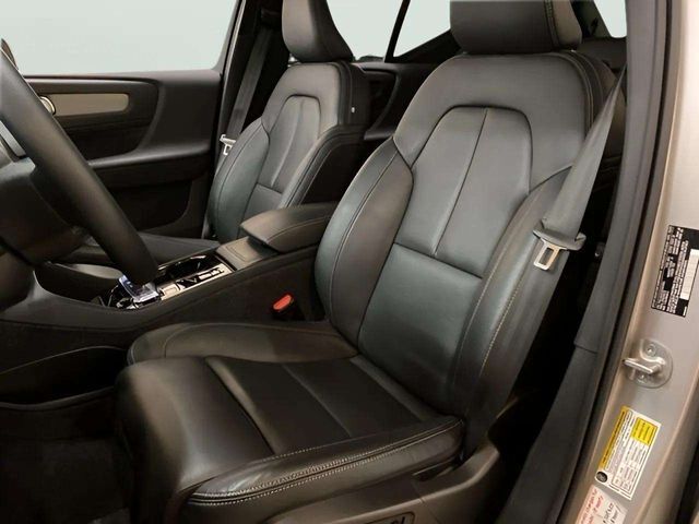 2025 Volvo XC40 B5 Plus Bright Theme Dallas TX