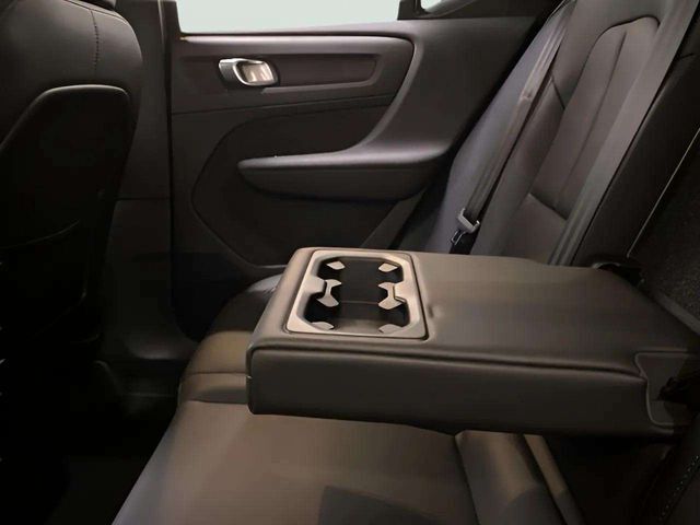 2025 Volvo XC40 B5 Plus Bright Theme Dallas TX