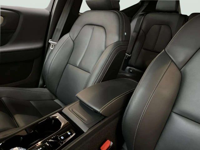 2025 Volvo XC40 B5 Plus Bright Theme Dallas TX