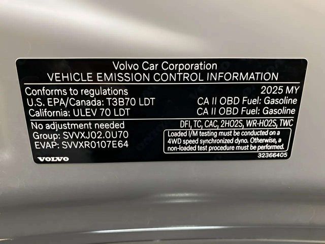 2025 Volvo XC40 B5 Plus Bright Theme Dallas TX