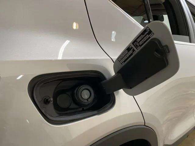 2025 Volvo XC40 B5 Plus Bright Theme Dallas TX