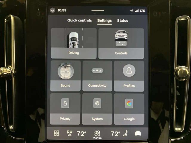 2025 Volvo XC40 B5 Plus Bright Theme Dallas TX