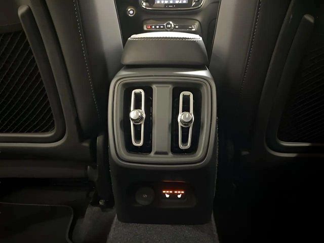 2025 Volvo XC40 B5 Plus Bright Theme Dallas TX