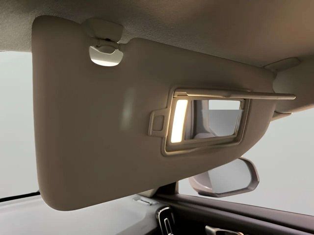 2025 Volvo XC40 B5 Plus Bright Theme Dallas TX