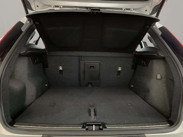 2025 Volvo XC40 B5 Plus Bright Theme Dallas TX