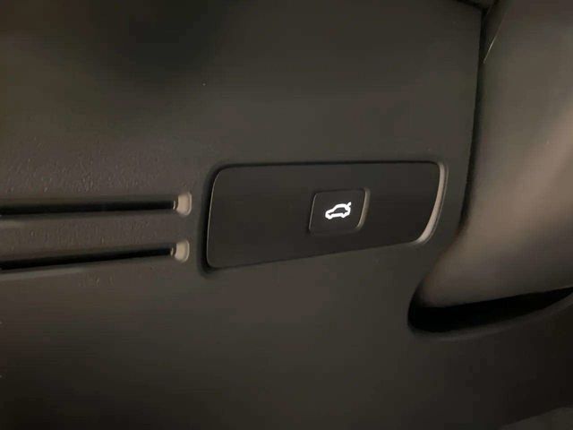 2025 Volvo XC40 B5 Plus Bright Theme Dallas TX