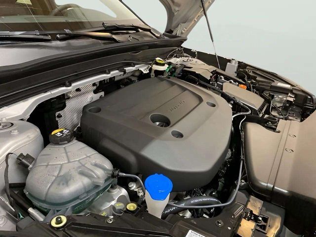 2025 Volvo XC40 B5 Plus Bright Theme Dallas TX