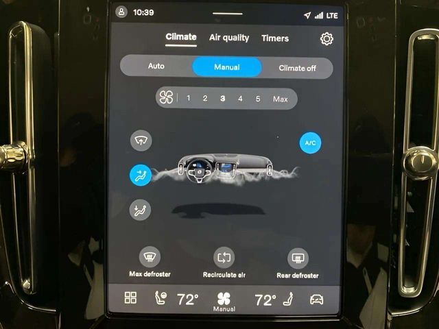 2025 Volvo XC40 B5 Plus Bright Theme Dallas TX