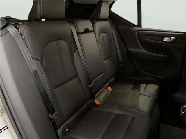 2025 Volvo XC40 B5 Plus Bright Theme Dallas TX