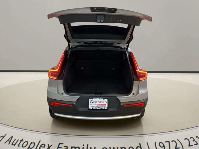 2025 Volvo XC40 B5 Plus Bright Theme Dallas TX