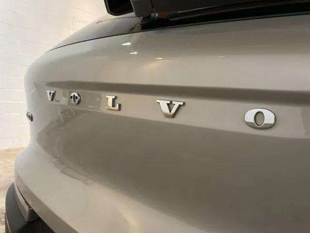 2025 Volvo XC40 B5 Plus Bright Theme Dallas TX