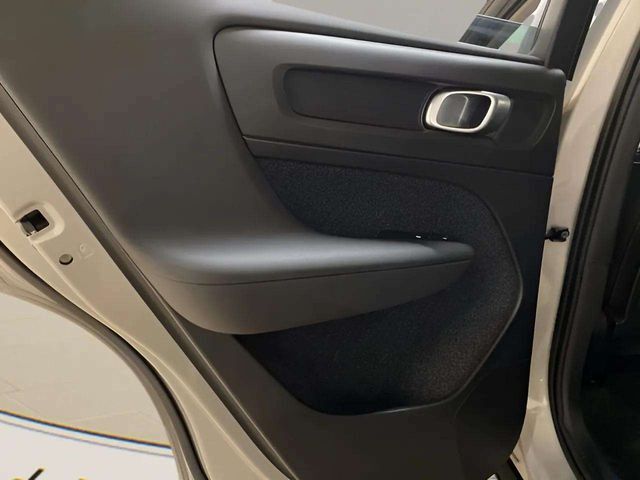 2025 Volvo XC40 B5 Plus Bright Theme Dallas TX