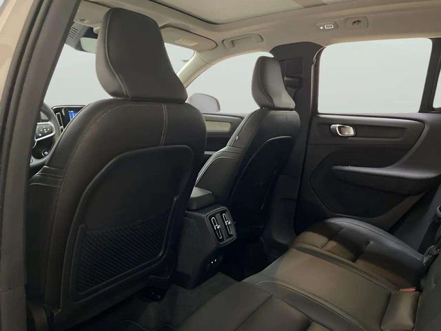 2025 Volvo XC40 B5 Plus Bright Theme Dallas TX