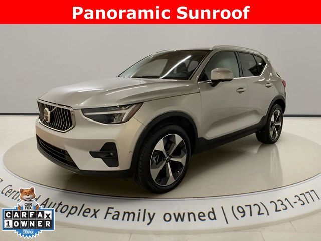 2025 Volvo XC40
