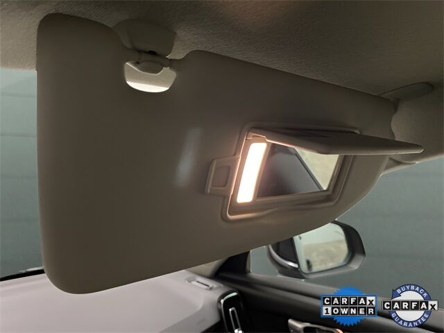 2025 Volvo XC40 B5 Plus Bright Theme Dallas TX