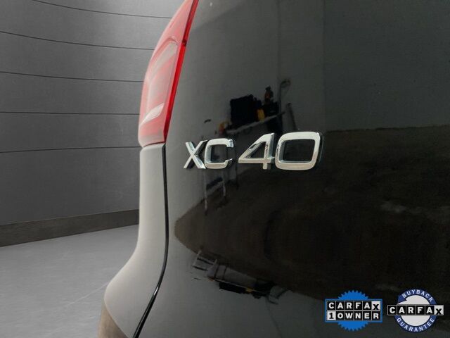 2025 Volvo XC40 B5 Plus Bright Theme Dallas TX