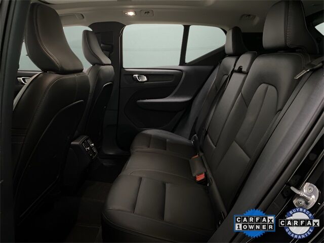 2025 Volvo XC40 B5 Plus Bright Theme Dallas TX