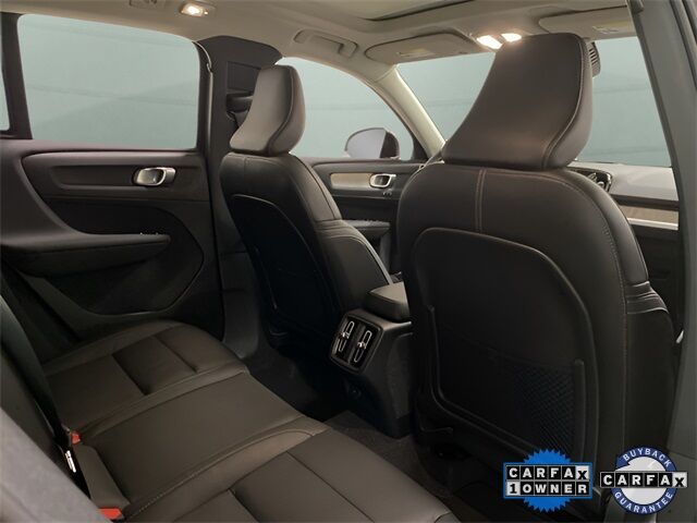 2025 Volvo XC40 B5 Plus Bright Theme Dallas TX